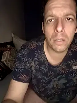 Snapshot of Knuffelstaaf123 chatting on 03/18/25, 01:57 Knuffelstaaf123 online show from 03/18/25, 01:57