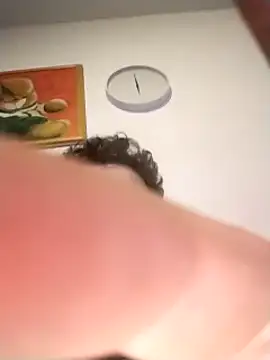 Snapshot of Knuffelstaaf123 chatting on 03/18/25, 05:02 Knuffelstaaf123 online show from 03/18/25, 05:02