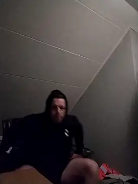 Knuffelstaaf123 online show from 03/12/26, 09:19