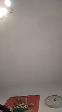 Snapshot of Knuffelstaaf123 chatting on 10/27/25, 04:19 Knuffelstaaf123 online show from 10/27/25, 04:19