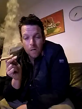 Knuffelstaaf123 online show from 04/07/26, 07:48