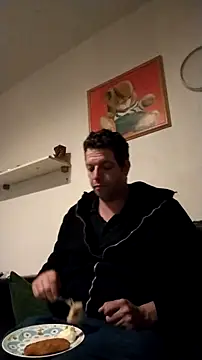 Snapshot of Knuffelstaaf123 chatting on 10/26/25, 05:24 Knuffelstaaf123 online show from 10/26/25, 05:24