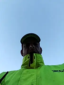 Snapshot of Knuffelstaaf123 chatting on 11/11/25, 06:52 Knuffelstaaf123 online show from 11/11/25, 06:52