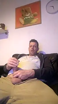 Knuffelstaaf123 online show from 01/14/26, 09:40