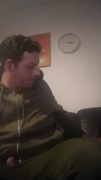 Knuffelstaaf123 online show from 02/03/26, 03:28