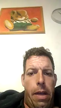 Snapshot of Knuffelstaaf123 chatting on 10/05/25, 02:52 Knuffelstaaf123 online show from 10/05/25, 02:52