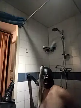 Knuffelstaaf123 online show from 12/20/25, 03:20