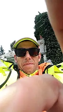 Snapshot of Knuffelstaaf123 chatting on 09/25/25, 12:33 Knuffelstaaf123 online show from 09/25/25, 12:33