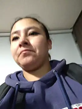 Snapshot of Cute_Penelope chatting on 12/17/25, 11:04 Cute Penelope online show from 12/17/25, 11:04