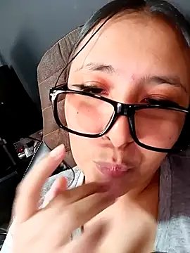 Snapshot of Cute_Penelope chatting on 03/22/25, 03:09 Cute Penelope online show from 03/22/25, 03:09