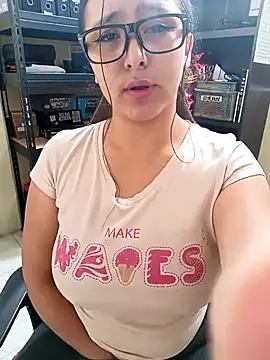 Snapshot of Cute_Penelope chatting on 03/20/25, 03:14 Cute Penelope online show from 03/20/25, 03:14