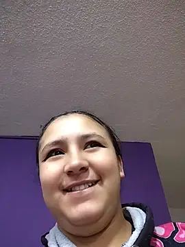 Snapshot of Cute_Penelope chatting on 06/18/26, 11:04 Cute Penelope online show from 06/18/26, 11:04