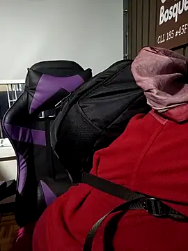 Snapshot of Cute_Penelope chatting on 11/25/25, 11:10 Cute Penelope online show from 11/25/25, 11:10