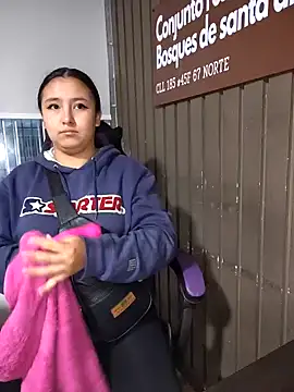 Snapshot of Cute_Penelope chatting on 12/01/25, 11:22 Cute Penelope online show from 12/01/25, 11:22