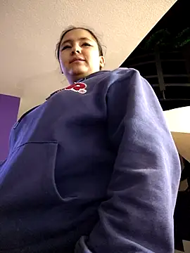 Snapshot of Cute_Penelope chatting on 12/05/25, 11:20 Cute Penelope online show from 12/05/25, 11:20