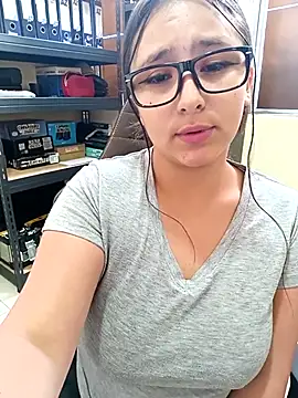 Snapshot of Cute_Penelope chatting on 03/22/25, 09:21 Cute Penelope online show from 03/22/25, 09:21