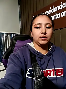 Snapshot of Cute_Penelope chatting on 11/13/25, 11:14 Cute Penelope online show from 11/13/25, 11:14