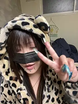 Snapshot of miyabi_room chatting on 06/07/26, 12:21 miyabi room online show from 06/07/26, 12:21