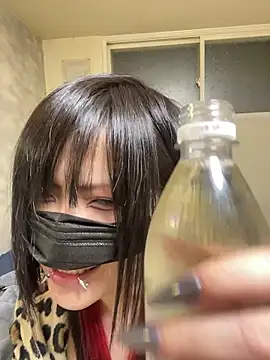 Snapshot of miyabi_room chatting on 04/09/26, 12:00 miyabi room online show from 04/09/26, 12:00