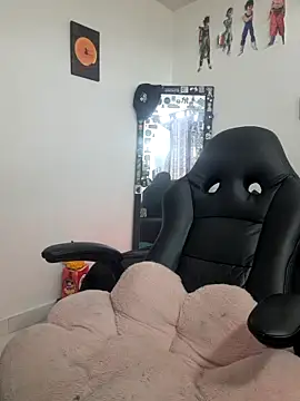 Honey-420- online show from 10/19/25, 03:15