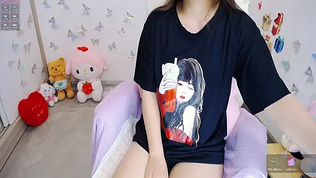 Snapshot of _Mizuki_ chatting on 05/08/26, 03:05 Mizuki online show from 05/08/26, 03:05