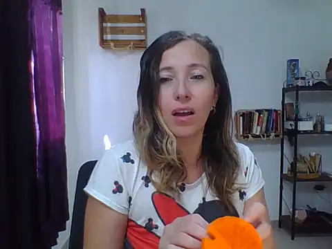 charlott ponce online show from 10/24/25, 06:40