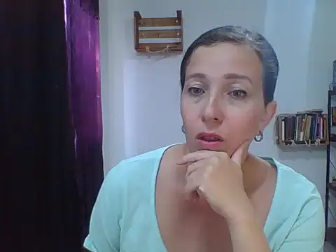 charlott ponce online show from 10/04/25, 07:04