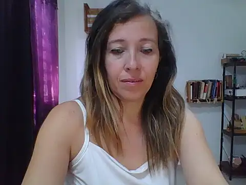 charlott ponce online show from 11/07/25, 06:34