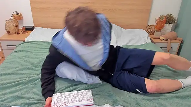 Fandi 777 online show from 11/24/25, 05:07