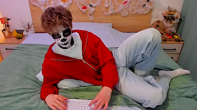 Fandi 777 online show from 10/31/25, 01:19