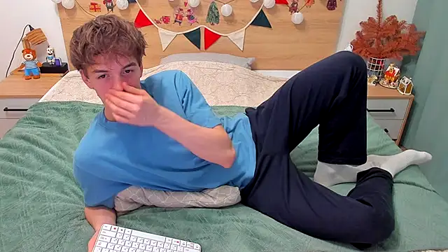 Fandi 777 online show from 12/16/25, 08:29