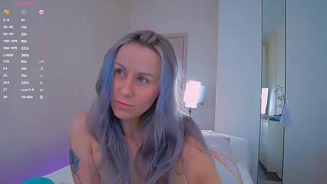 Nika Bloom online show from 04/10/26, 08:43