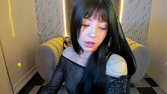 Snapshot of _mia_collins_b_ chatting on 10/16/25, 12:46  mia collins b  online show from 10/16/25, 12:46