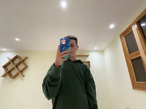 Cristian Delgado online show from 12/15/24, 07:46