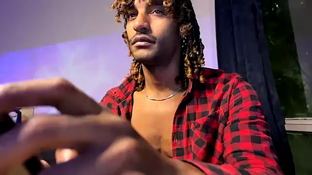 Snapshot of gerson173Hugo chatting on 10/24/25, 02:43 gerson173Hugo online show from 10/24/25, 02:43