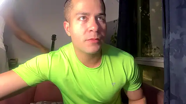 Snapshot of gerson173Hugo chatting on 03/20/25, 11:02 gerson173Hugo online show from 03/20/25, 11:02
