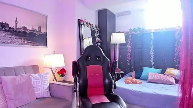 Snapshot of roxydevile chatting on 01/20/25, 07:25 roxydevile online show from 01/20/25, 07:25