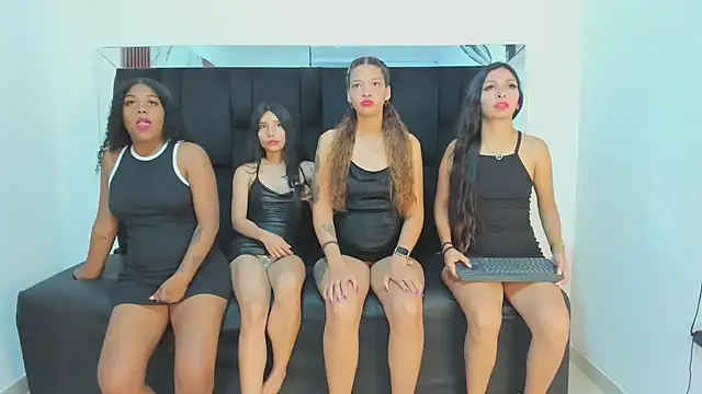 SweetYoungs  online show from 11/26/25, 09:48