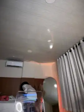 Lianh Benett online show from 09/14/25, 07:42