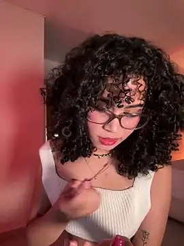 Lianh Benett online show from 03/02/25, 10:37