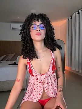 Lianh Benett online show from 09/26/25, 06:20