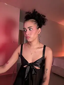 Lianh Benett online show from 03/02/25, 10:56