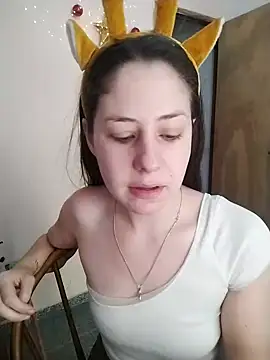 lucecitafantasy2 online show from 12/23/24, 11:36