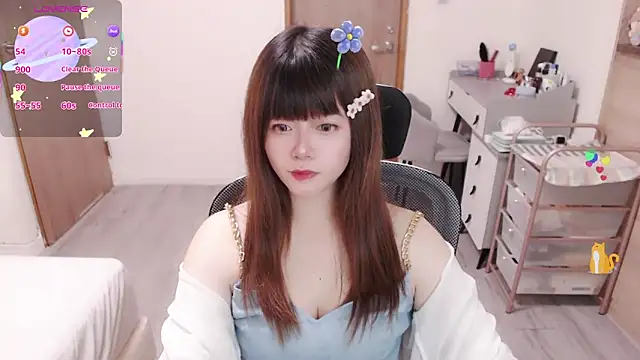 Snapshot of a0513 chatting on 06/20/26, 03:06 a0513 online show from 06/20/26, 03:06