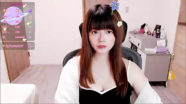 a0513 online show from 09/28/25, 03:30