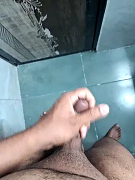 Snapshot of bobyyboyy1 chatting on 02/18/26, 05:16 bobyyboyy1 online show from 02/18/26, 05:16