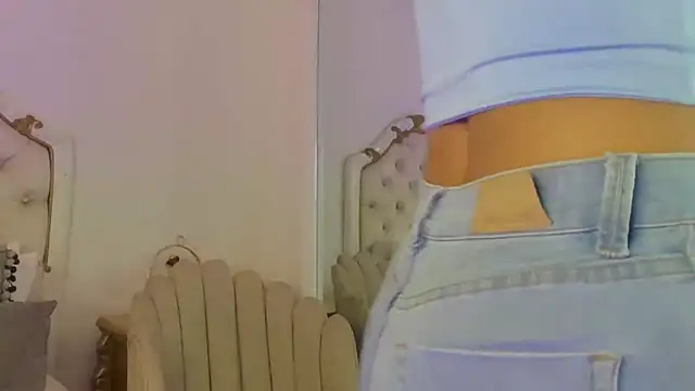 lexa 25  online show from 10/06/25, 11:33