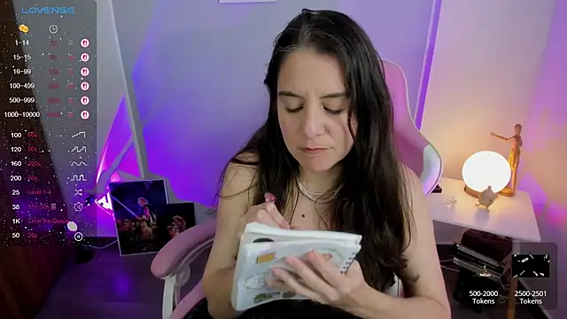 Snapshot of Tamara_m_ chatting on 07/18/26, 06:38 Tamara m online show from 07/18/26, 06:38