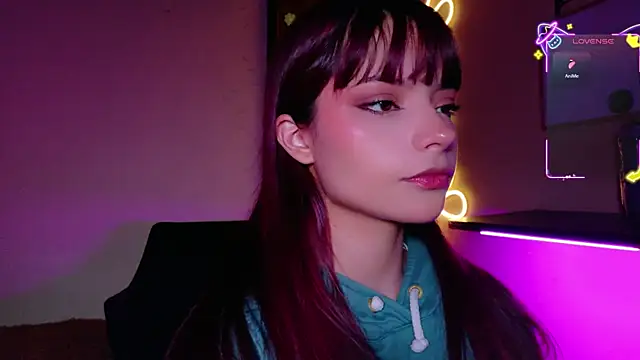 Snapshot of maryberry__ chatting on 06/19/26, 04:29 maryberry online show from 06/19/26, 04:29
