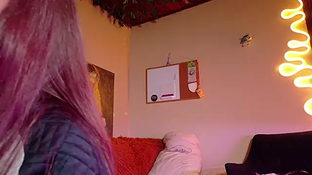 maryberry   online show from 09/20/25, 02:49